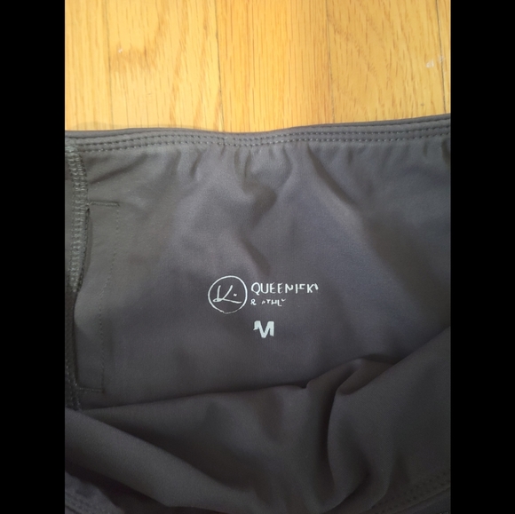 Queenieke leggings size 8/10(meduim) - Picture 3 of 6